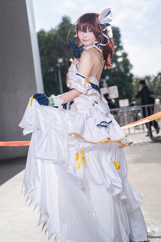 图片[4]-纯白仙女裙下的温柔叙事：Narumera时乃空的展会高光-cos图咖