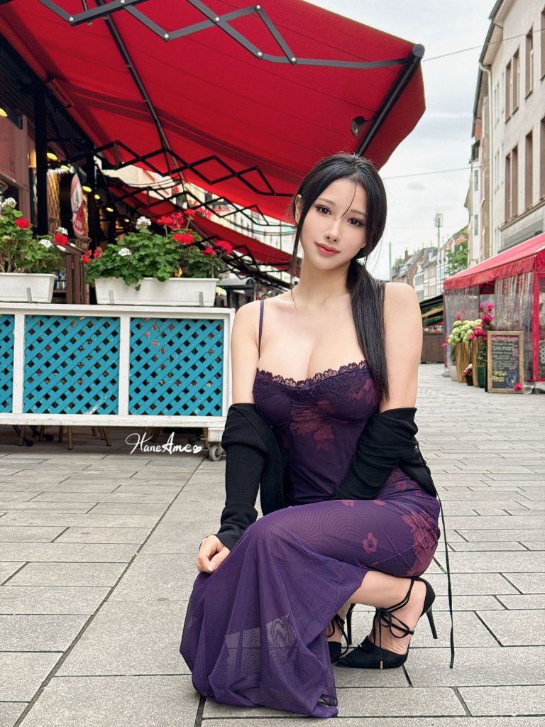 图片[3]-紫色光影下的都市变奏：雨波_HaneAme韩风小妈的街拍叙事-cos图咖
