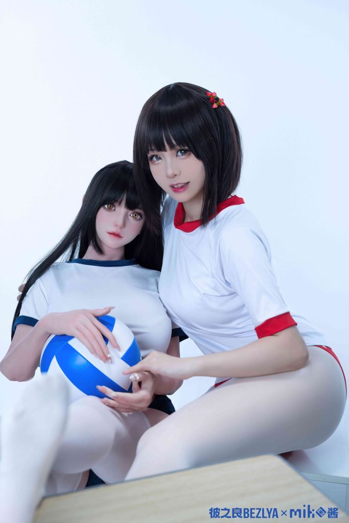 图片[2]-纯白棚拍中的排球变奏：miko酱ww体操少女的青春叙事-cos图咖