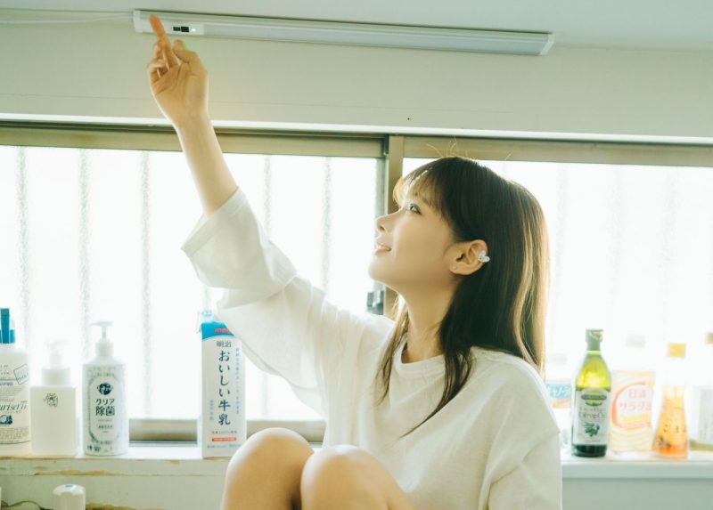 日式居所中的牛奶叙事:蠢沫沫邻家女孩的居家变奏-cos图咖