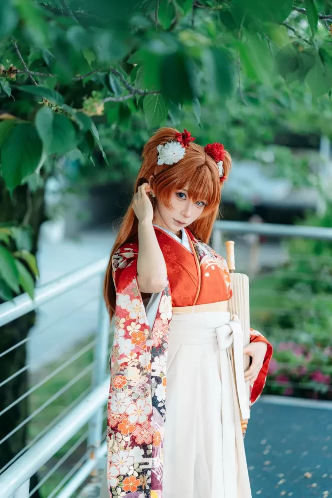 图片[3]-红白和服中的骄傲变奏：蠢沫沫明日香的和风叙事-cos图咖