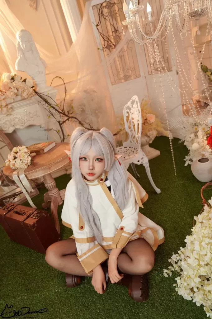 图片[2]-暖木客栈中的精灵变奏：雨波_HaneAme芙莉莲的清冽叙事-cos图咖