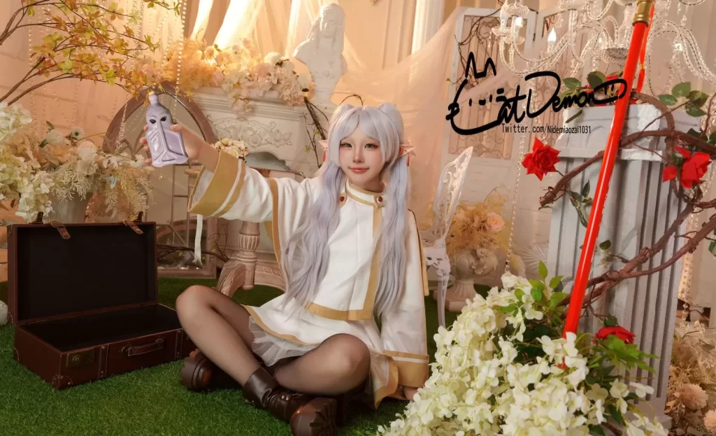 图片[1]-暖木客栈中的精灵变奏：雨波_HaneAme芙莉莲的清冽叙事-cos图咖