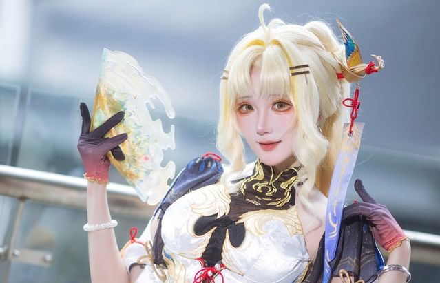 漫射光中的穗色变奏：瓜希酱穗穗的东方叙事-cos图咖